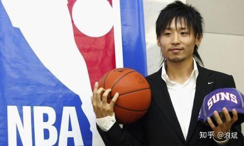 篮球历史十大球星_篮球界的明星_历史上第一个篮球明星是谁