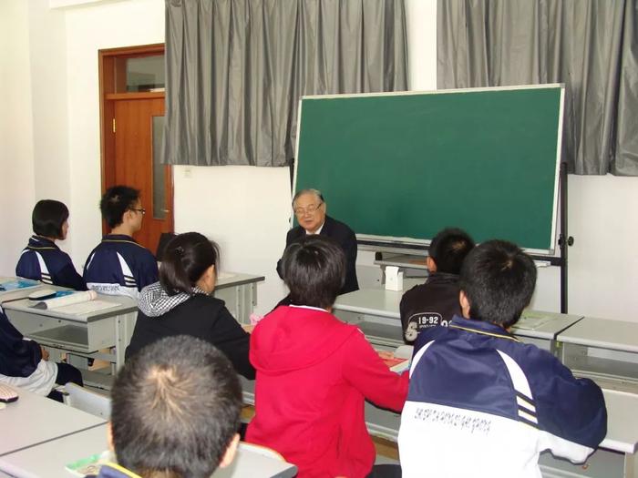 大连市高中运动会_大连市2020运动会_大连前程高中运动会