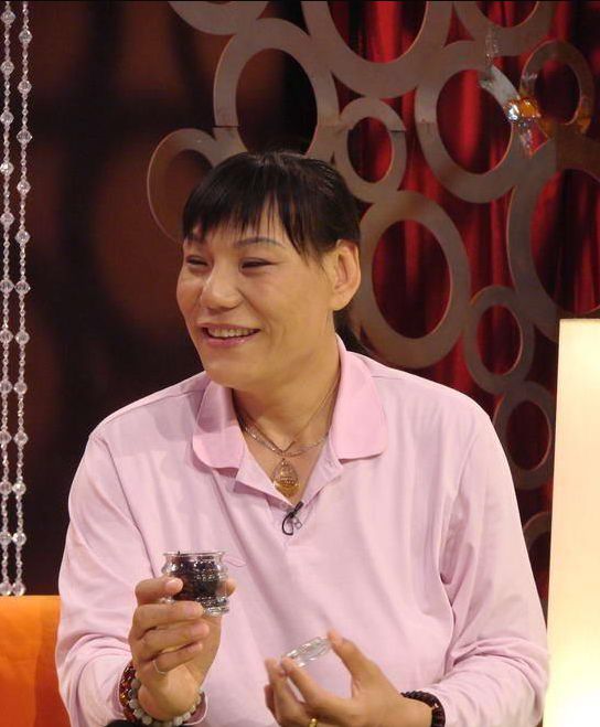 2021年举重冠军女子_新疆女子运动会举重冠军名单_2021举重女子